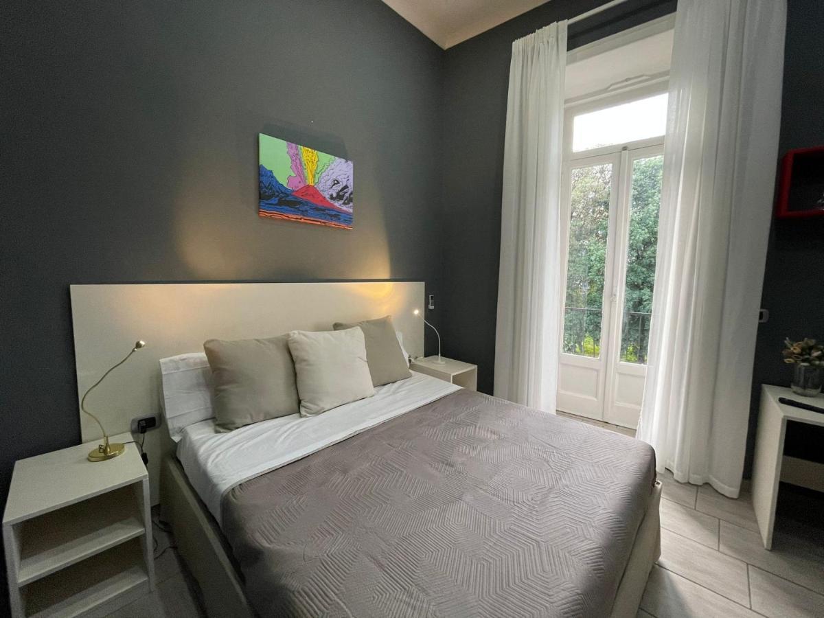 Holiday Naples Art Rooms المظهر الخارجي الصورة