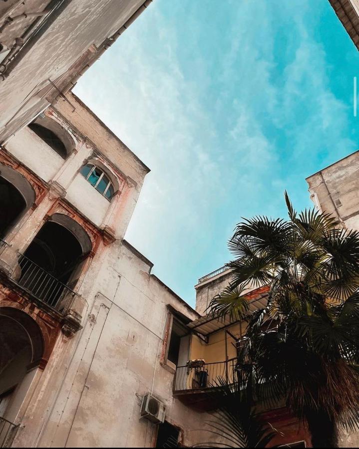 Holiday Naples Art Rooms المظهر الخارجي الصورة